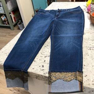 Slimming Girlfriend Ankle pants, size 1.5